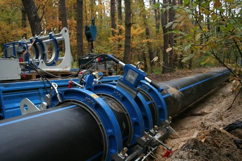 ПНД-трубы для водопровода: преимущества полиэтилена